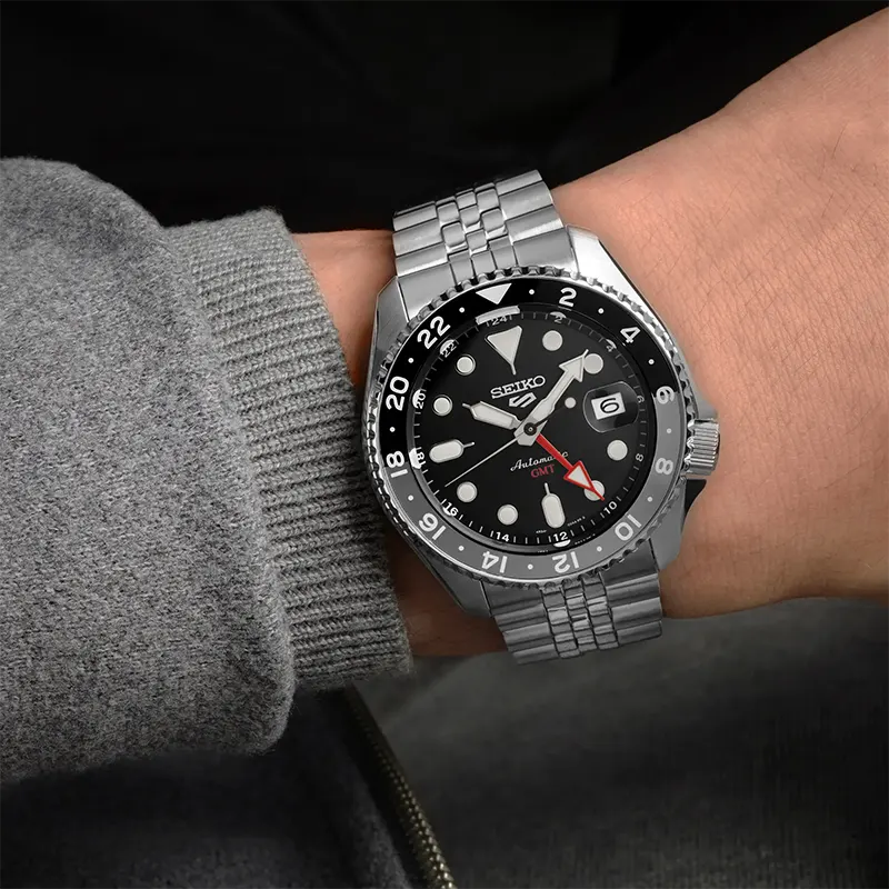 Seiko 5 Sports GMT Black Grape Dial Men’s Watch | SSK001K1